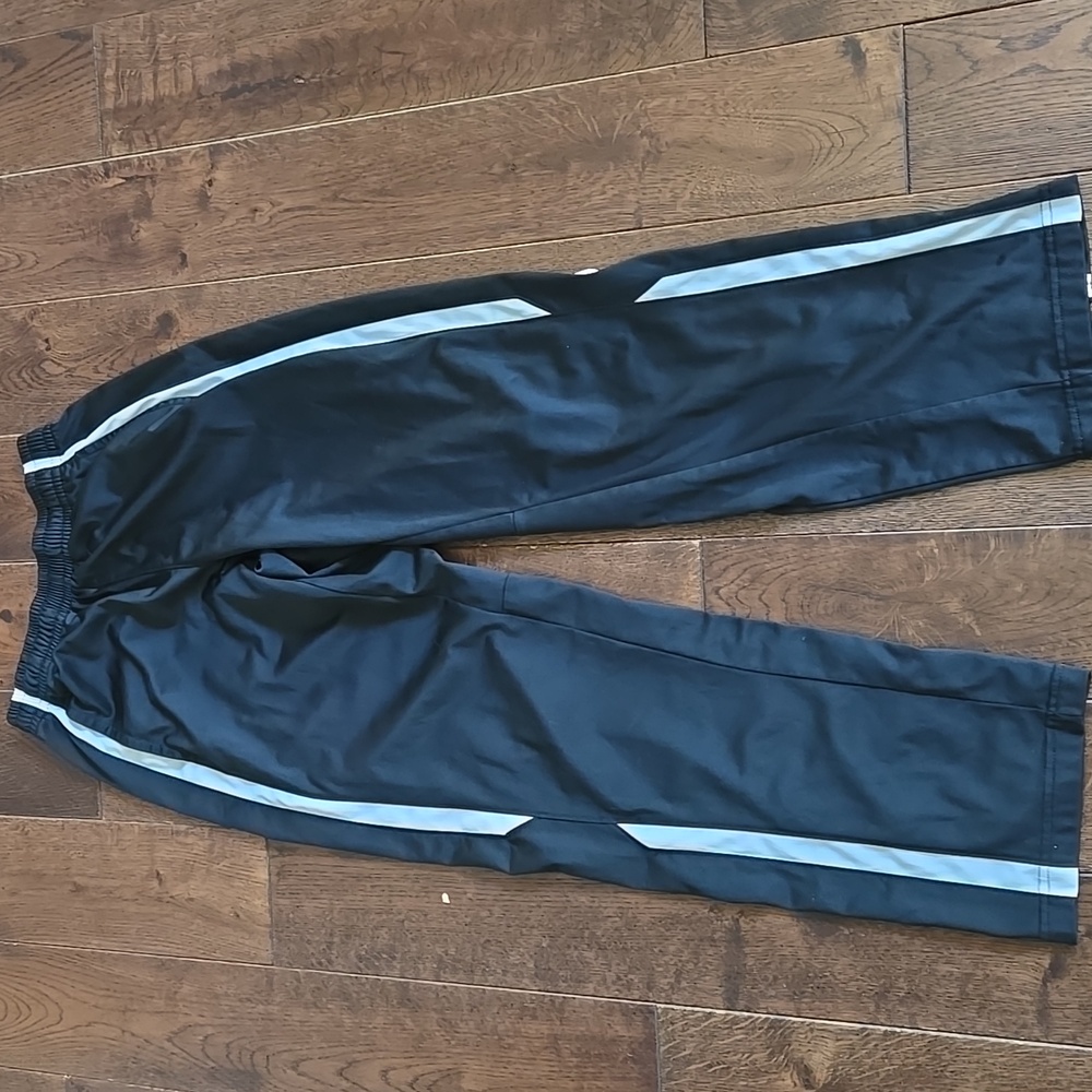 Nike Soccer Pants Women's Small Black And White Athletic Warmup